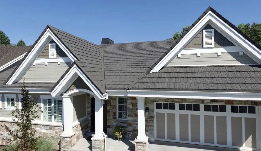 Stone coated metal roof, Pine-Crest Shake profile in Ironwood