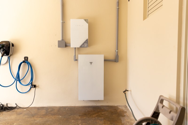Tesla Powerwall 3 instalado con cableado certificado — hogar puertorriqueño 2025